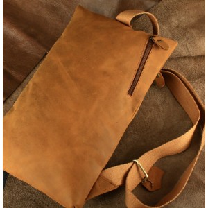 leather strap bag