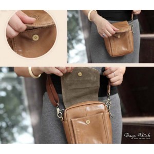 khaki messenger shoulder bag