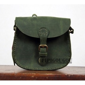 retro leather messenger bag