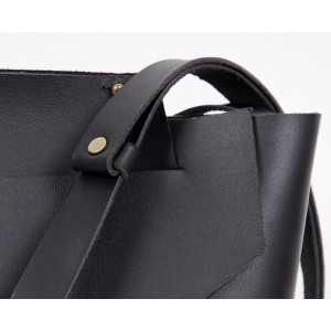 black Fashionable messenger bag