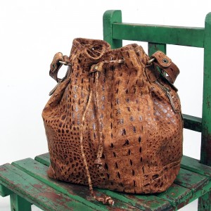 hobo messenger bag  brown
